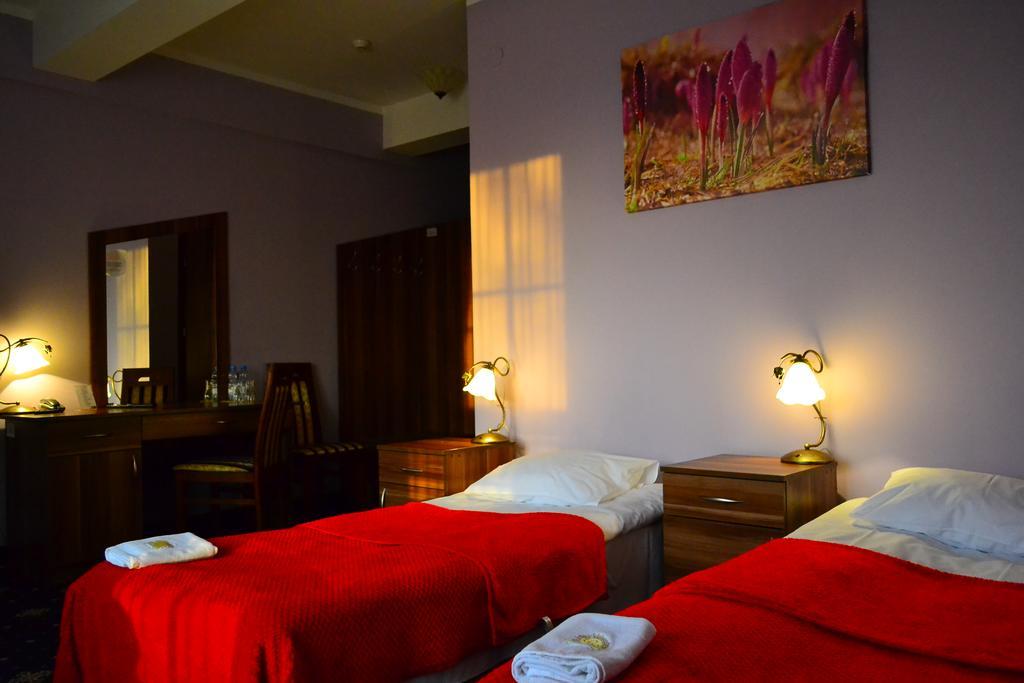 Hotel Rajski Ogrod Rzeszów Eksteriør billede